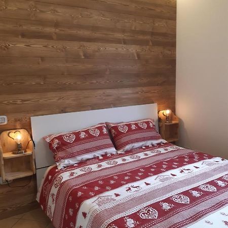Azienda Agricola Agriturismo I Sei Petali Capo di Ponte Ngoại thất bức ảnh