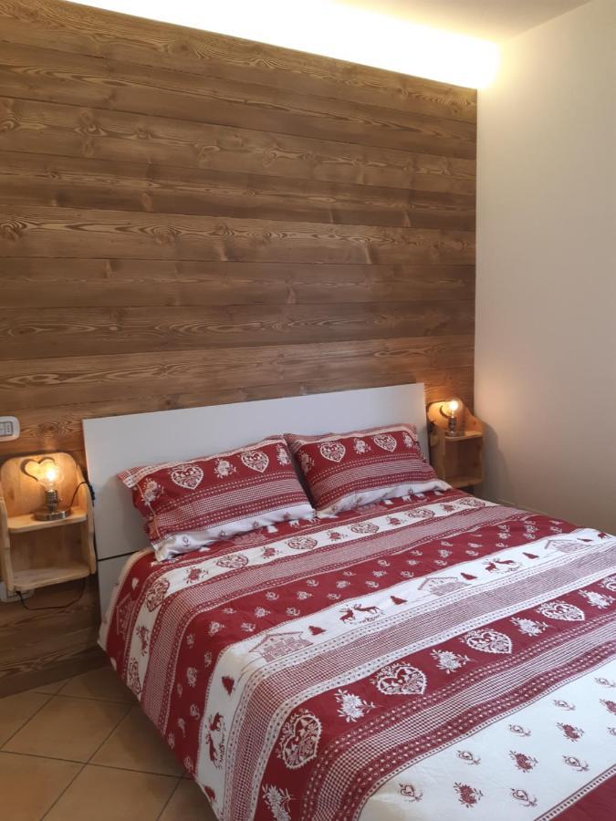 Azienda Agricola Agriturismo I Sei Petali Capo di Ponte Ngoại thất bức ảnh